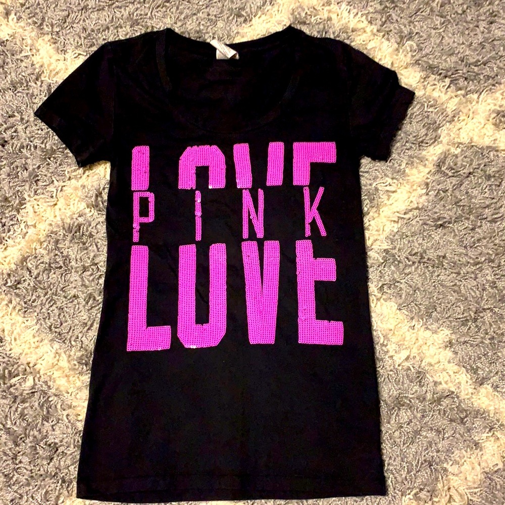 Pink tee